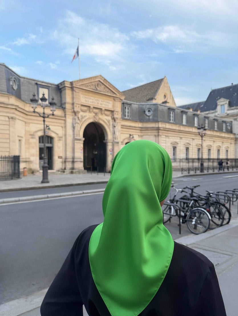 CARRÉ SOI - VERT VIF